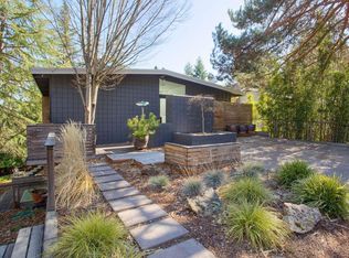 424 Courtney St, Ashland, OR 97520