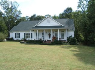 135 Catalpa Dr, Eads, TN 38028