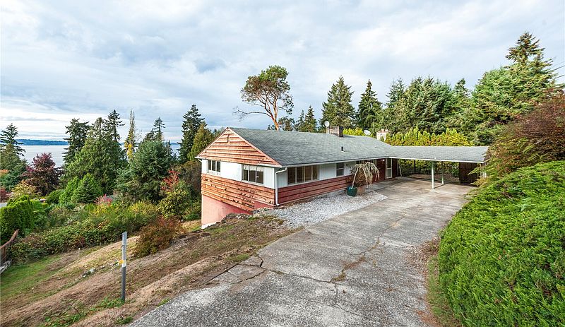 3rd image of 2714 SW 164th Place