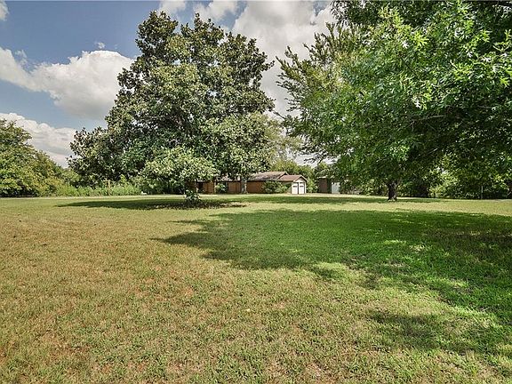 2nd image of 3070 County Road 312