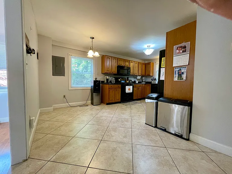70 Grimes Rd — Photo 3