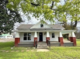 1020 N Vinita Ave, Tahlequah, OK 74464