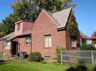 1062 New Loudon Rd, Cohoes, NY 12047