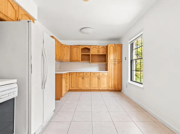 3651 Meadow Lane image 18 of 31