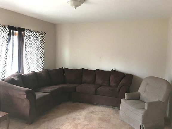 2nd image of 2605 Hillside Ln
