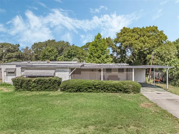 26135 Rose Ln, Astatula, FL 34705