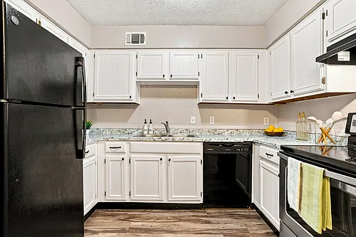 121 Allencrest Dr #123 Photo 1