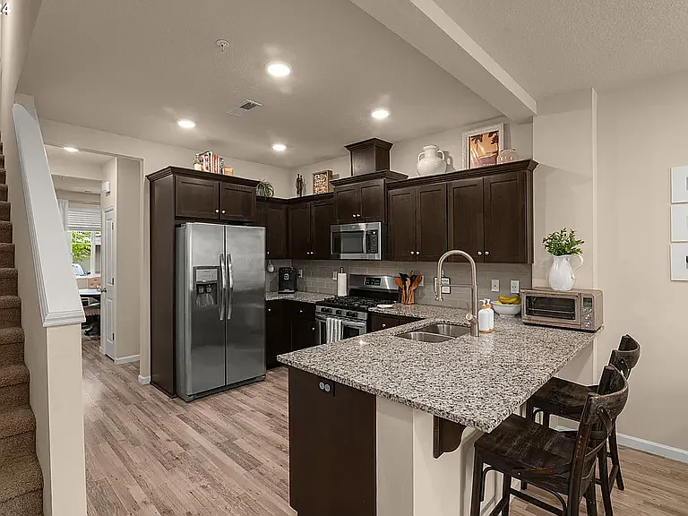 15610 NW Snowbush Ln — Photo 4