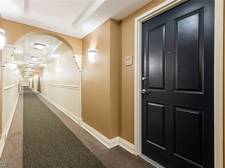 2825 Palm Beach Blvd #401 — Photo 10