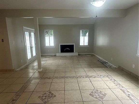 3rd image of 730 Lincoln Ave