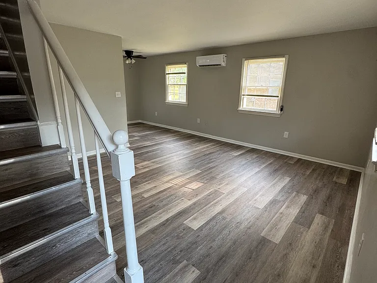 7064 Bray Rd #4 — Photo 10