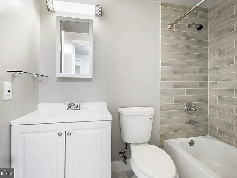 15950 Alameda Dr — Photo 11