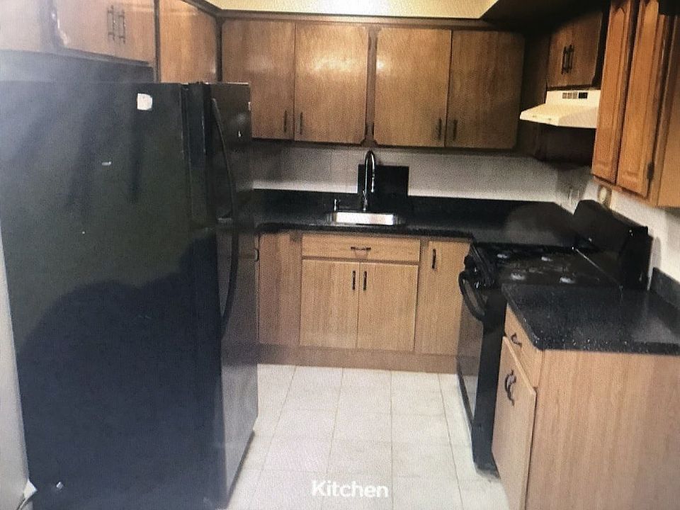 1st image of 3530 Ely Ave #2