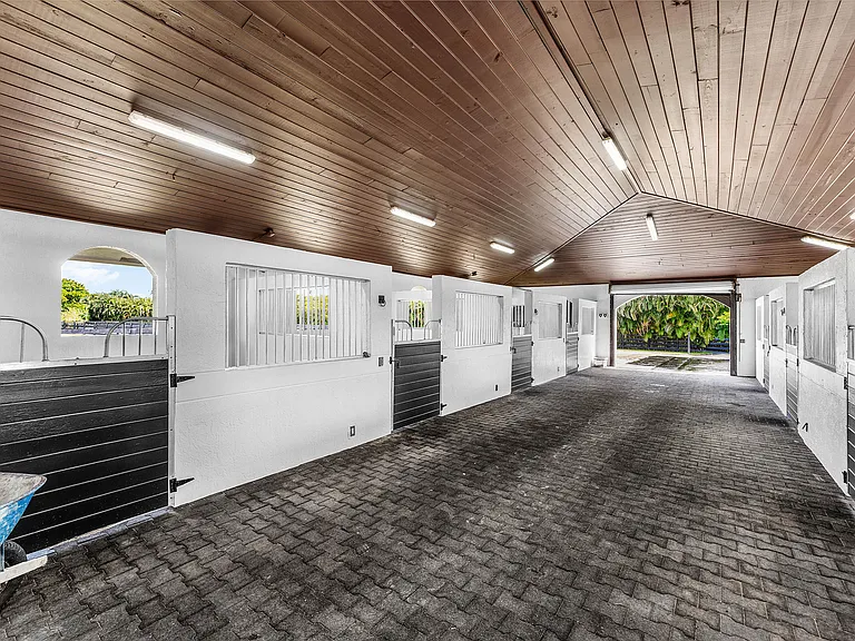 14155 Equestrian Way — Photo 8