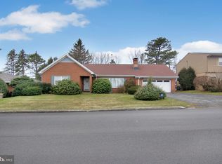 1226 E Chestnut St, Hazleton, PA 18201