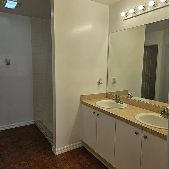 2511 Sunniland Blvd — Photo 7