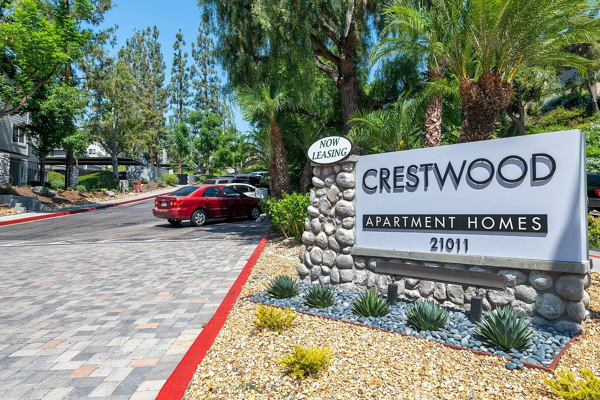 Building Photo - Crestwood Apartment Homes