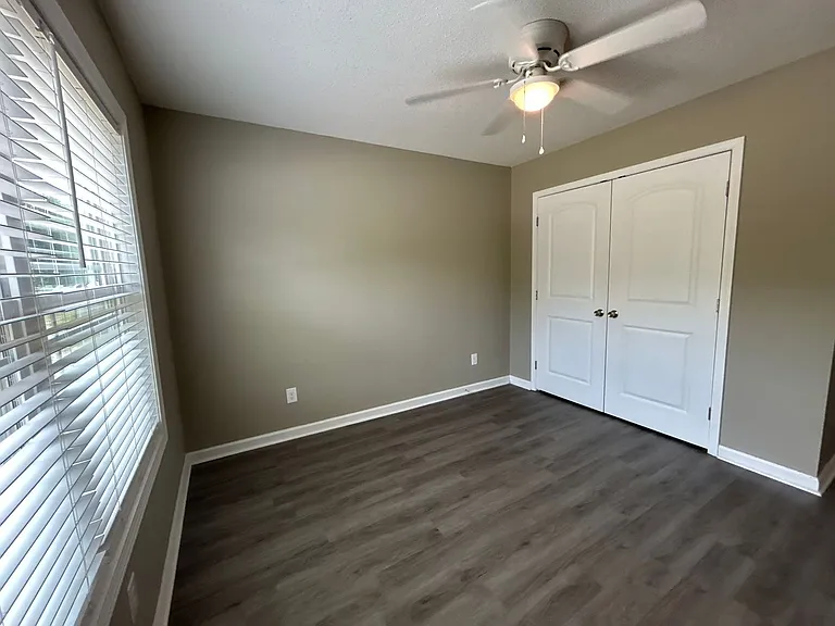 2570 Tindal Rd — Photo 14