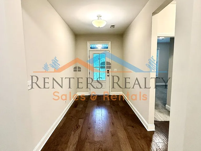 104 Colony Cove Dr — Photo 4