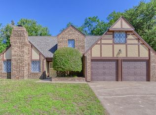 1117 Robin Hood Ln, Norman, OK 73072
