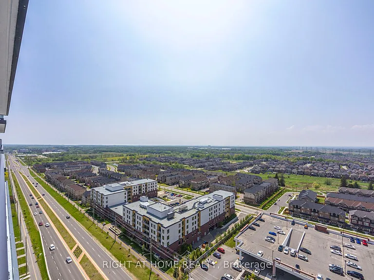 2545 Simcoe St N #2211 — Photo 24