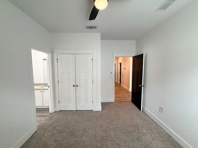 6169 Jenks Dr — Photo 18