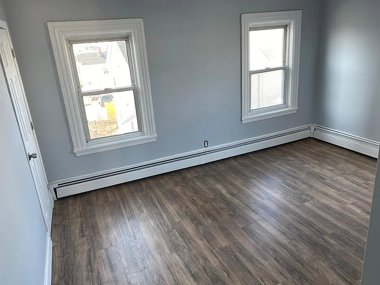 17 Washburn St #2 — Photo 5