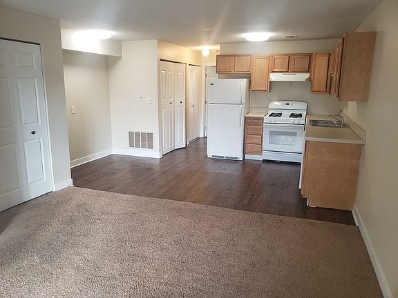 3rd image of 509 College Ave NE