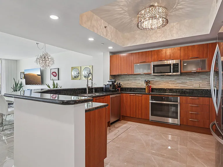 2640 Lake Shore Dr #2312 — Photo 10