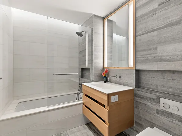 150 Rivington Street image 4 of 9