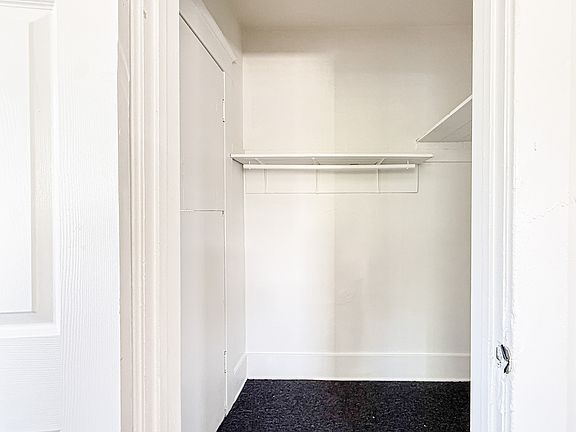 5th image of 5516 1/2 Lexington Ave #5516-1/2