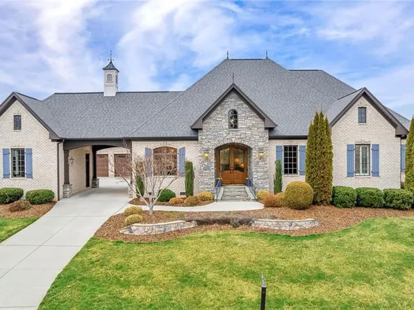 863 Osprey Ridge Rd, Winston Salem, NC 27106