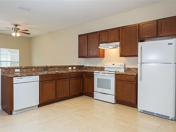 5th image of 109 Brixham Ct