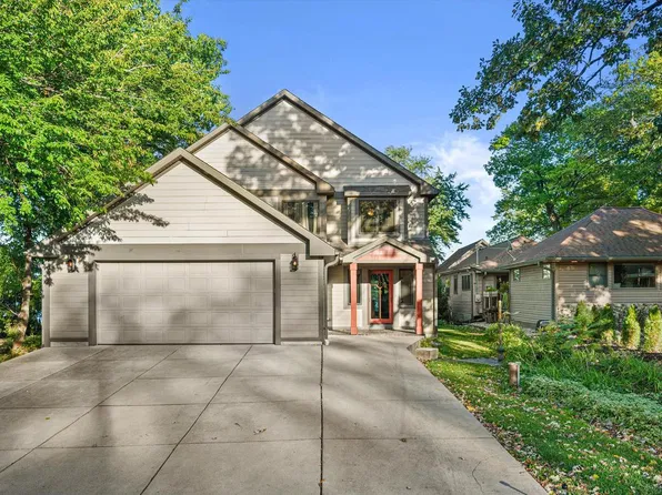 7325 W Wind Lake ROAD, Waterford, WI 53185