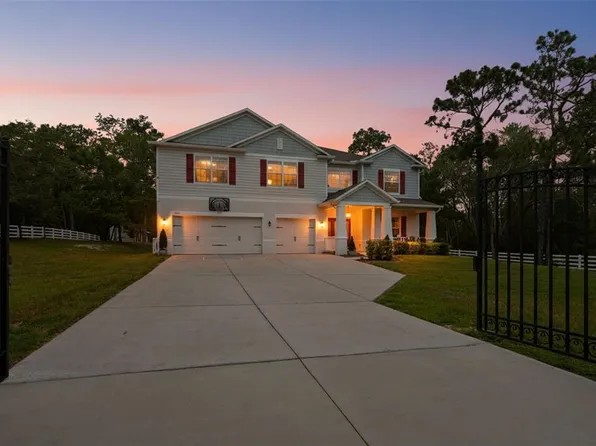 9025 Mazette Rd, Weeki Wachee, FL 34613