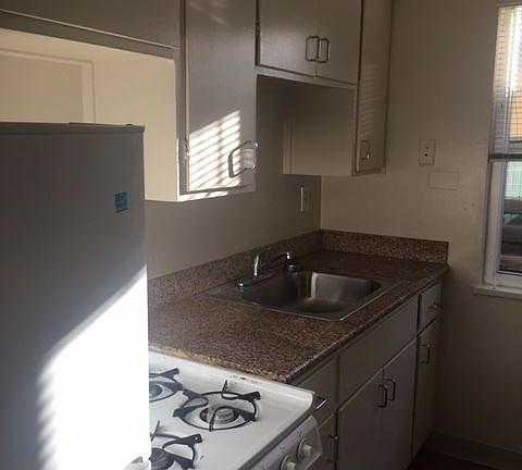 4th image of 30 Nueva Ave APT 1