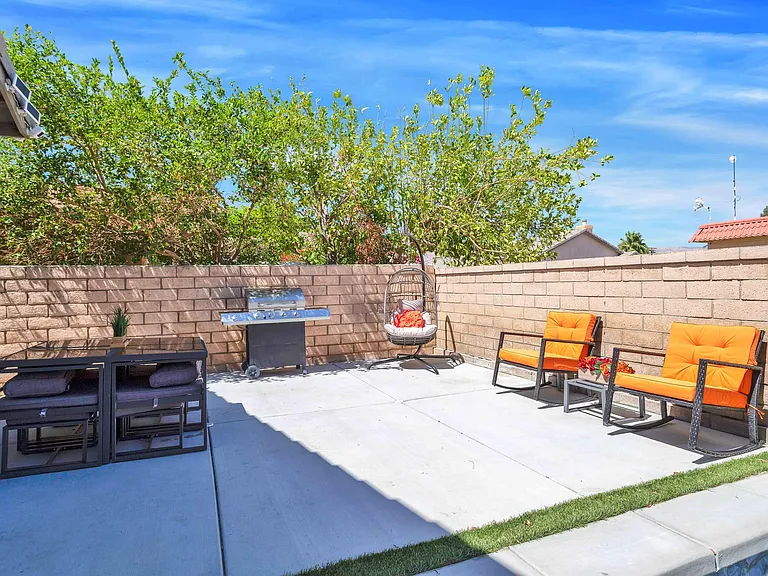 49990 Eastwood Ln — Photo 27