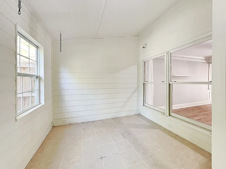 325 Towergate Pl — Photo 19