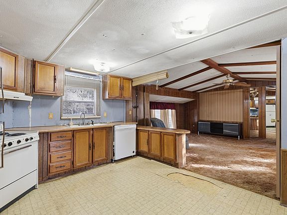 4th image of 100 Windwood Cir