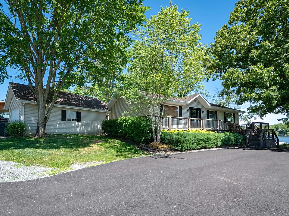 1st image of 312 Sleepy Hollow Ln