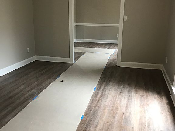 2nd image of 802 Smithfield Blvd