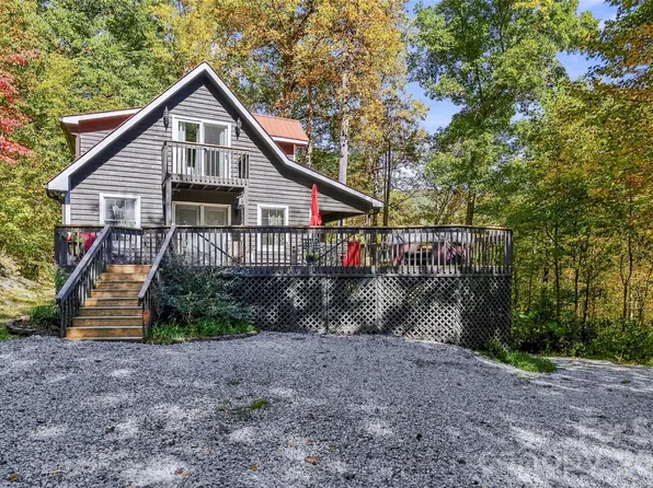 237 Woodys Dr, Hendersonville, NC 28792