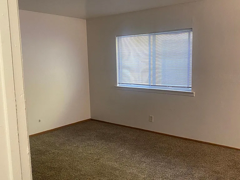 667 Villa St #1 — Photo 5