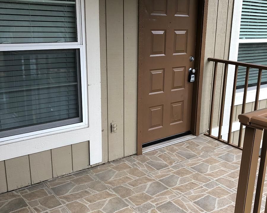 1st image of 14227 Shadow Moss Ln APT 201