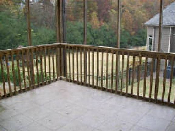 4th image of 2130 Spruce Lake Dr