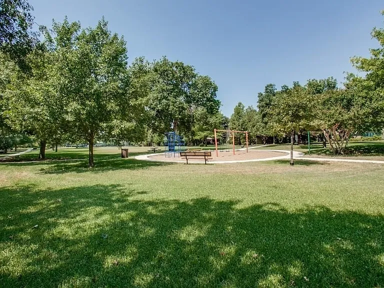 15725 Havenrock Cir — Photo 47