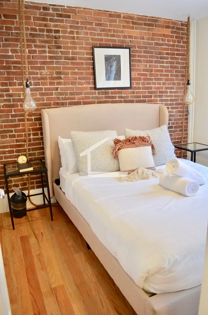 2 Bedroom — Photo 3