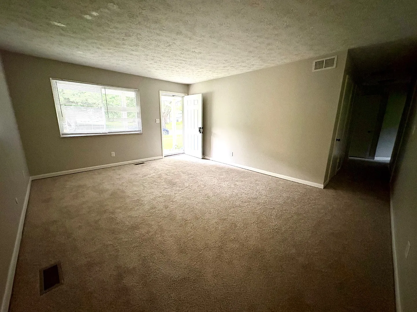 8833 Jackson St — Photo 2