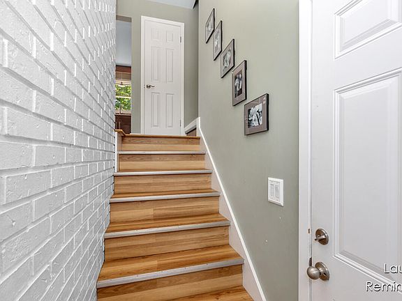 3rd image of 6236 Pinta Ct SE