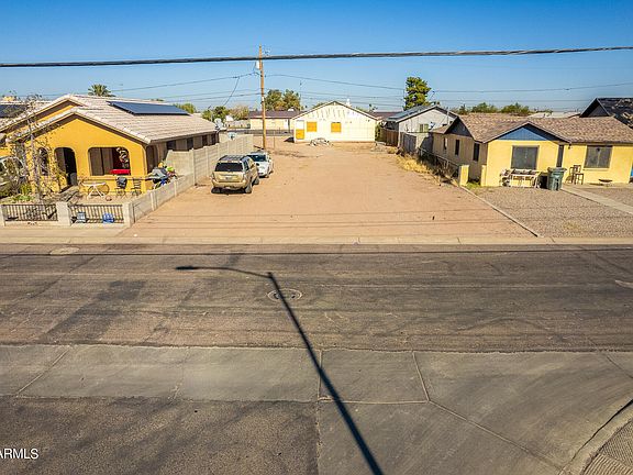 2nd image of 640 W MELROSE Drive #34